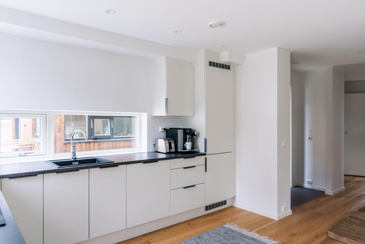 Modern Villas In Plush Town Тромсе Екстер'єр фото