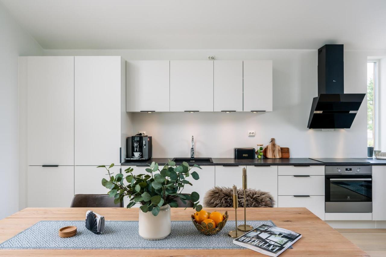 Modern Villas In Plush Town Тромсе Екстер'єр фото