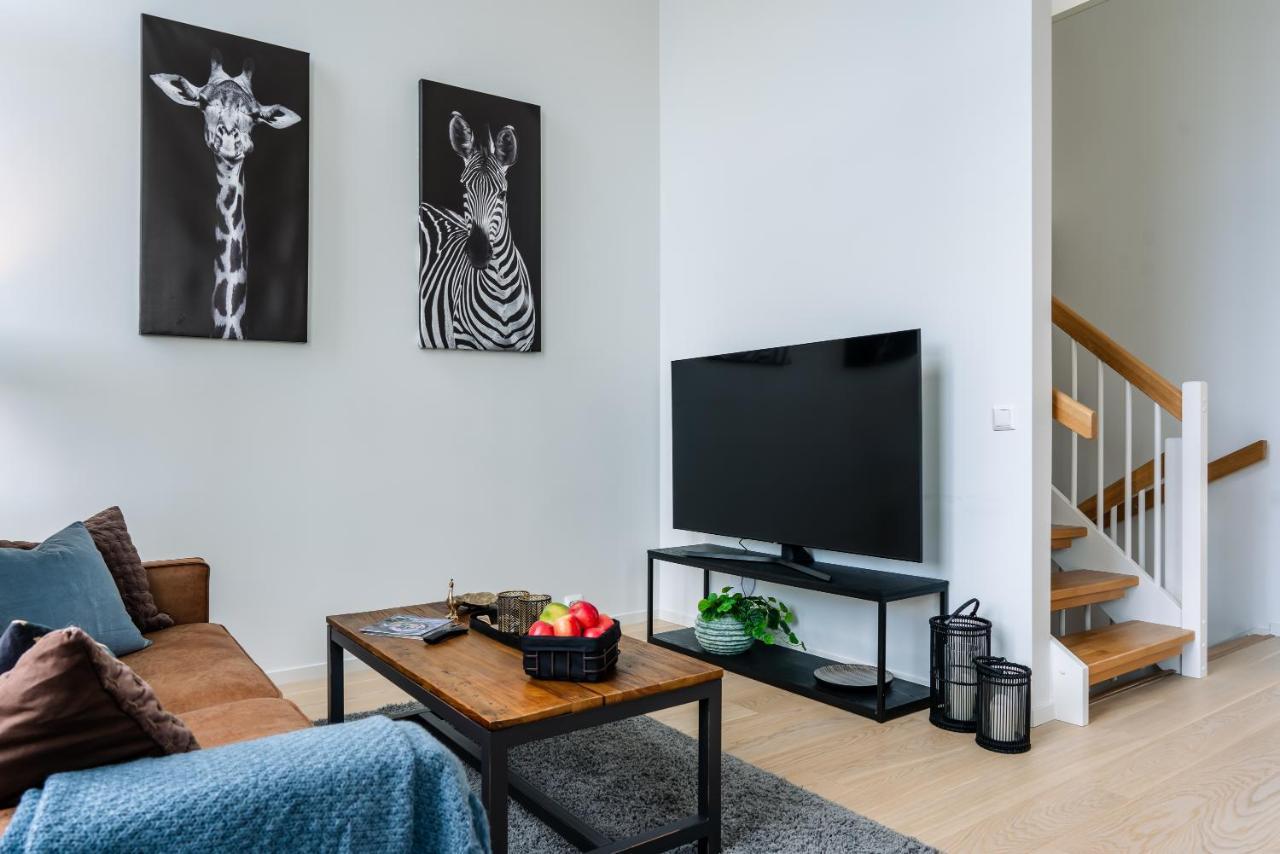 Modern Villas In Plush Town Тромсе Екстер'єр фото