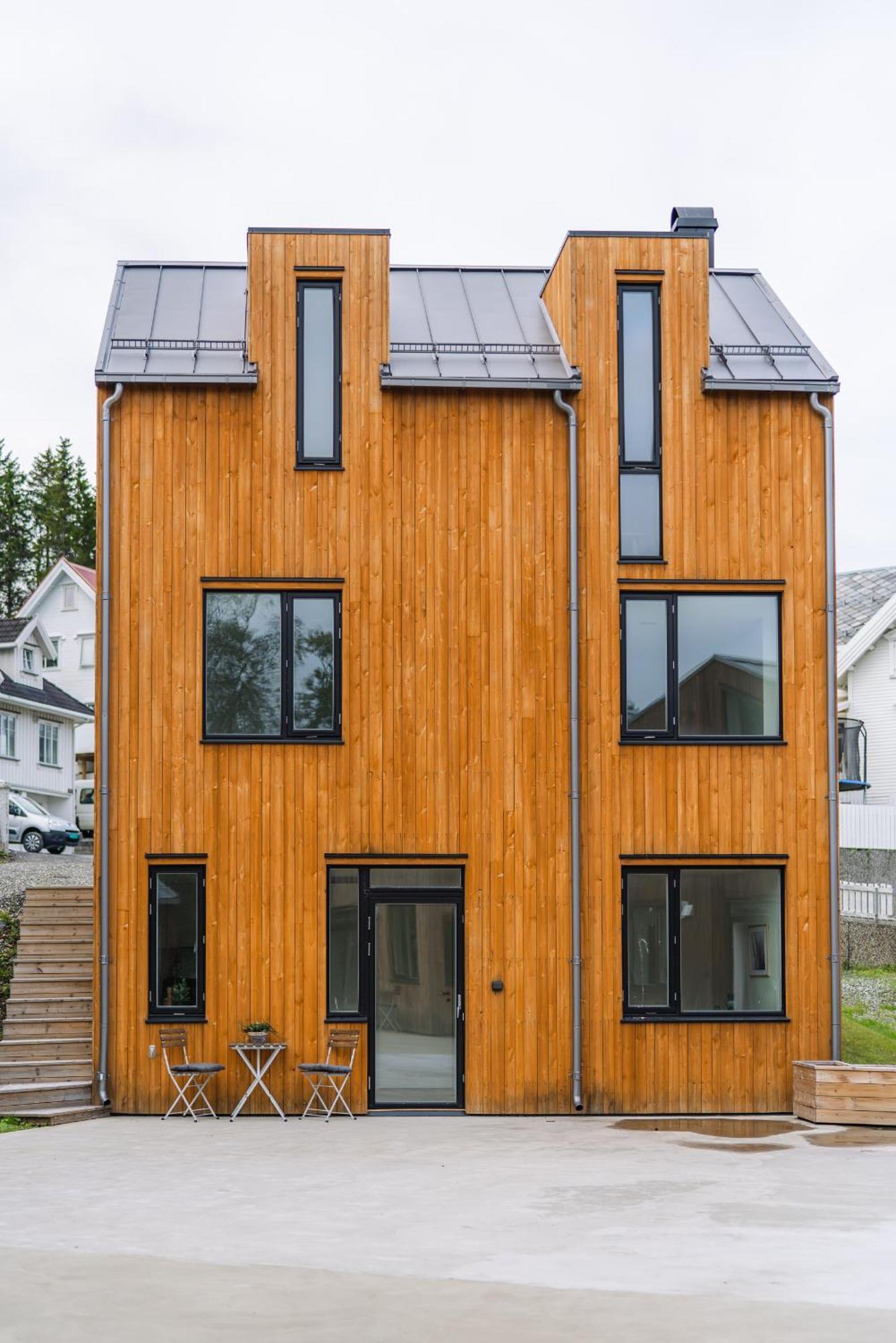Modern Villas In Plush Town Тромсе Екстер'єр фото
